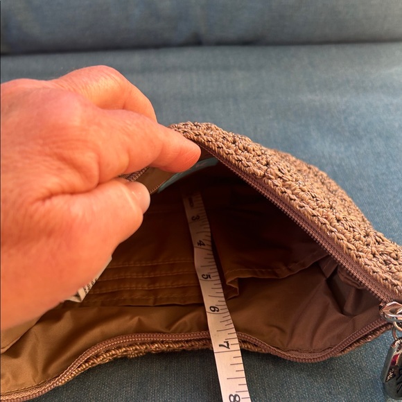 The Sak Vintage Boho Crochet Shoulder Beige Metallic Thread Purse - Picture 12 of 16